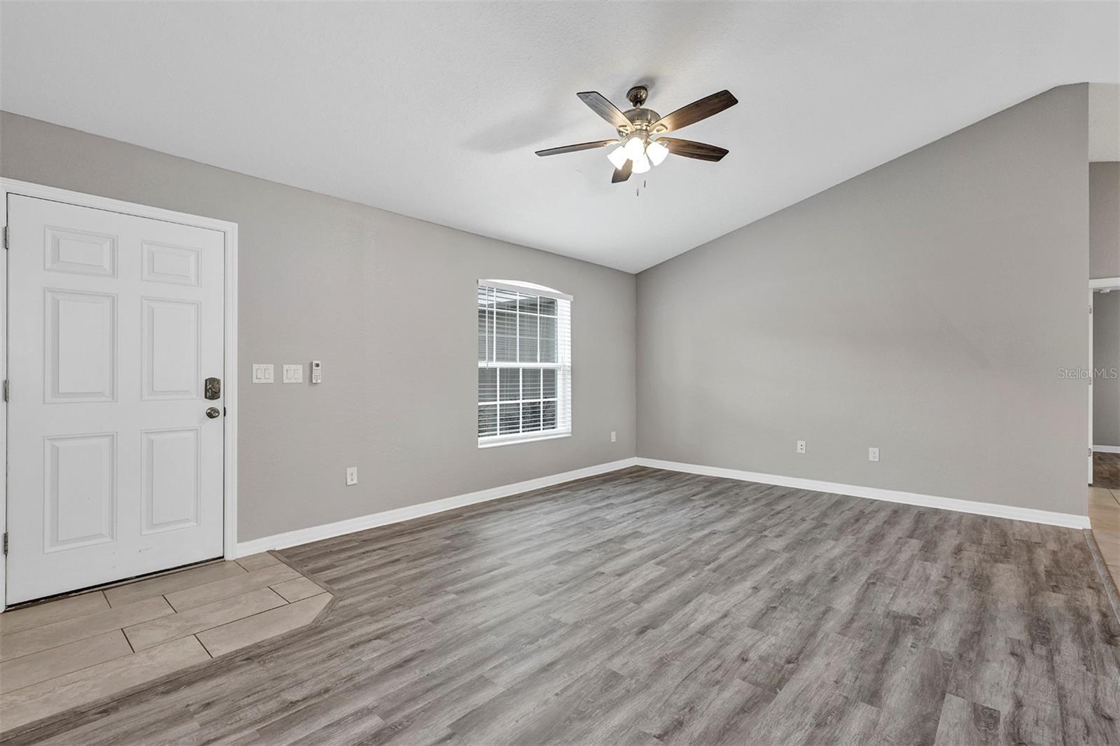 SILVER SPGS SHORES - Residential