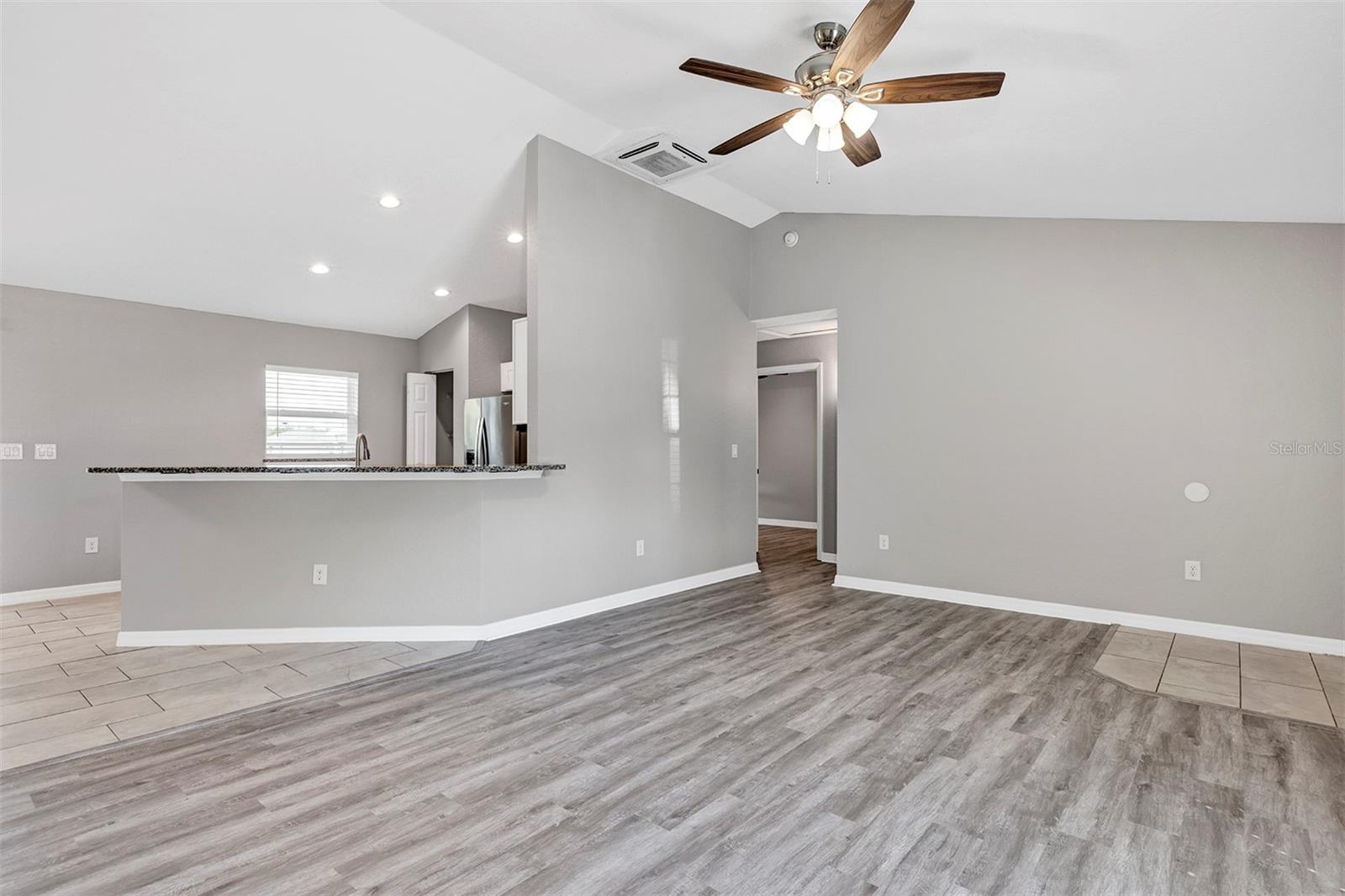 SILVER SPGS SHORES - Residential
