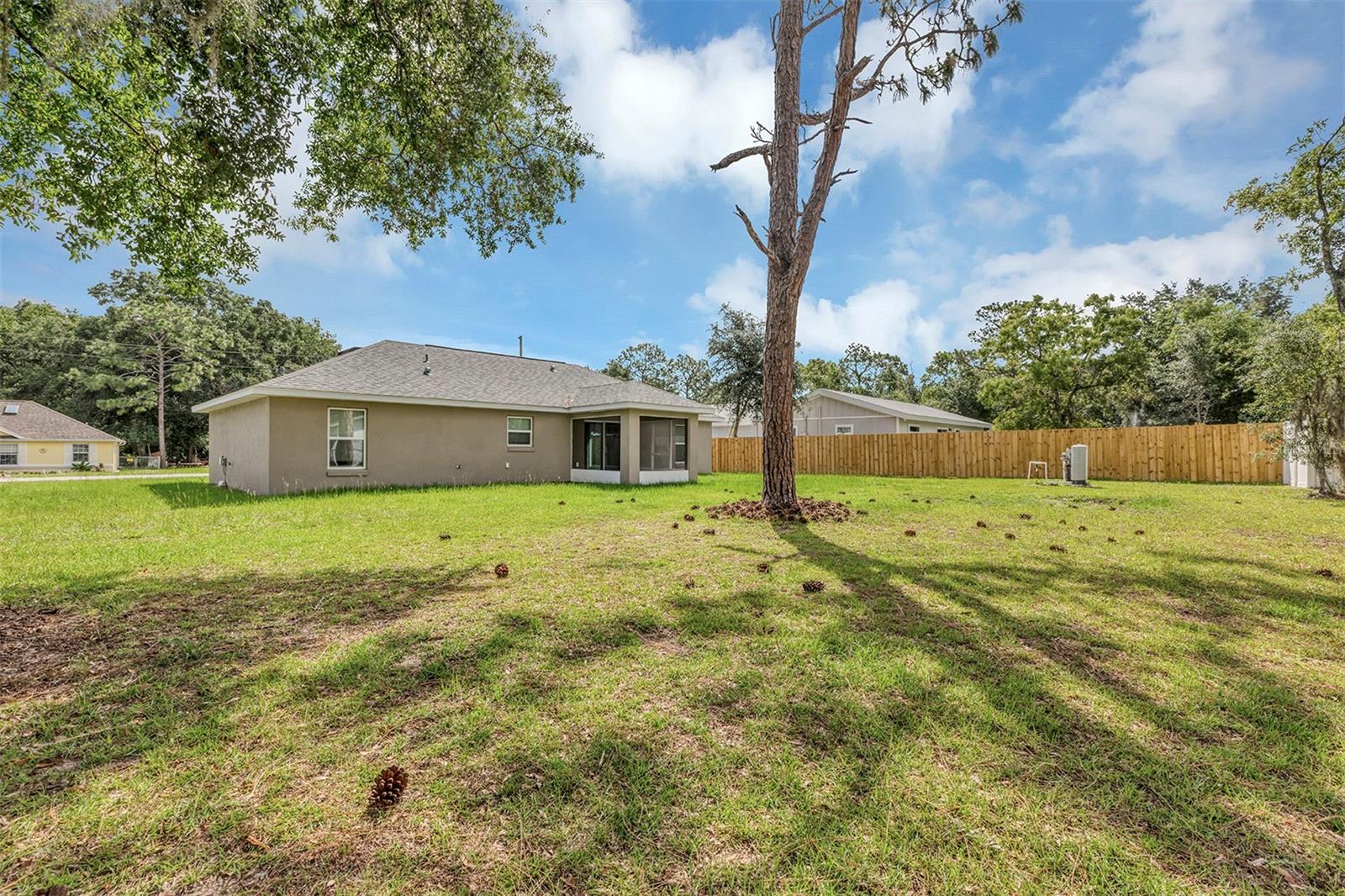 SILVER SPGS SHORES - Residential