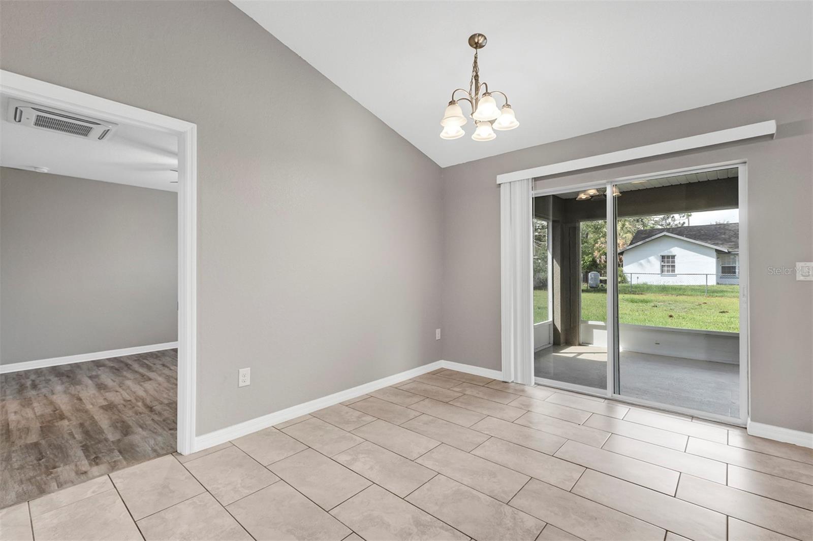 SILVER SPGS SHORES - Residential