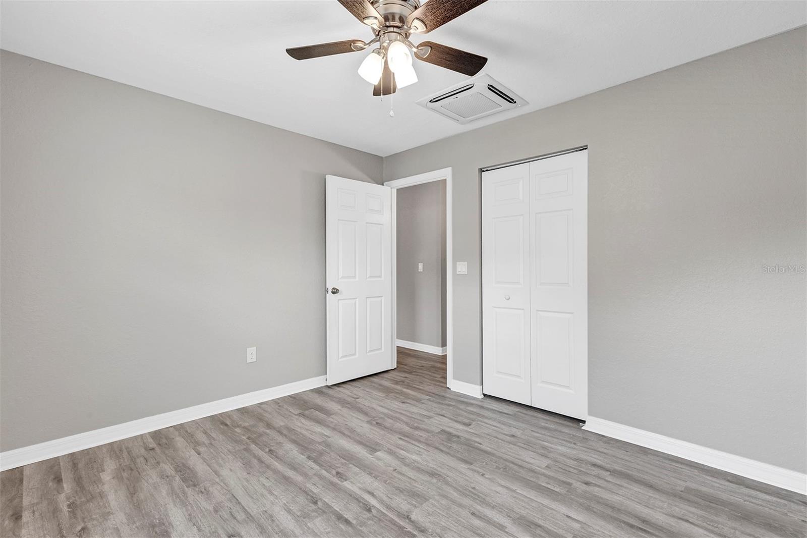 SILVER SPGS SHORES - Residential