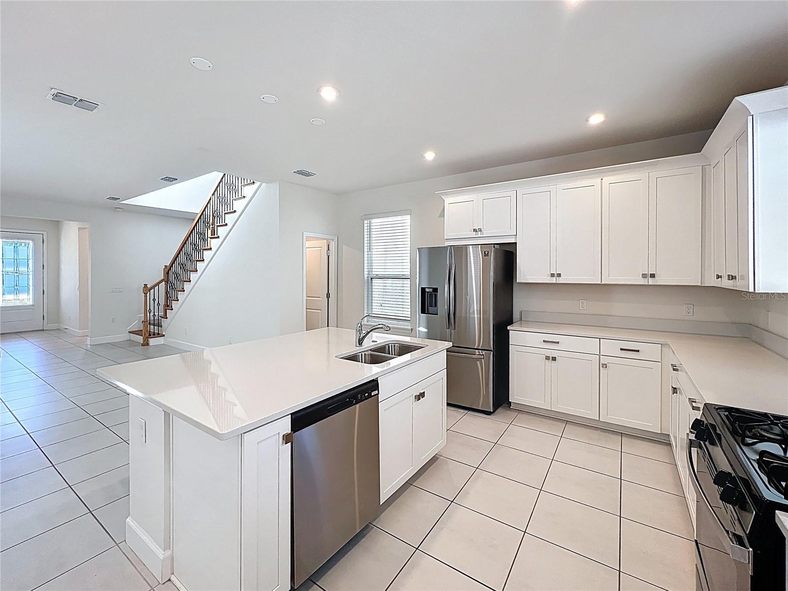 ENCLAVE/HAMLIN - Residential Lease