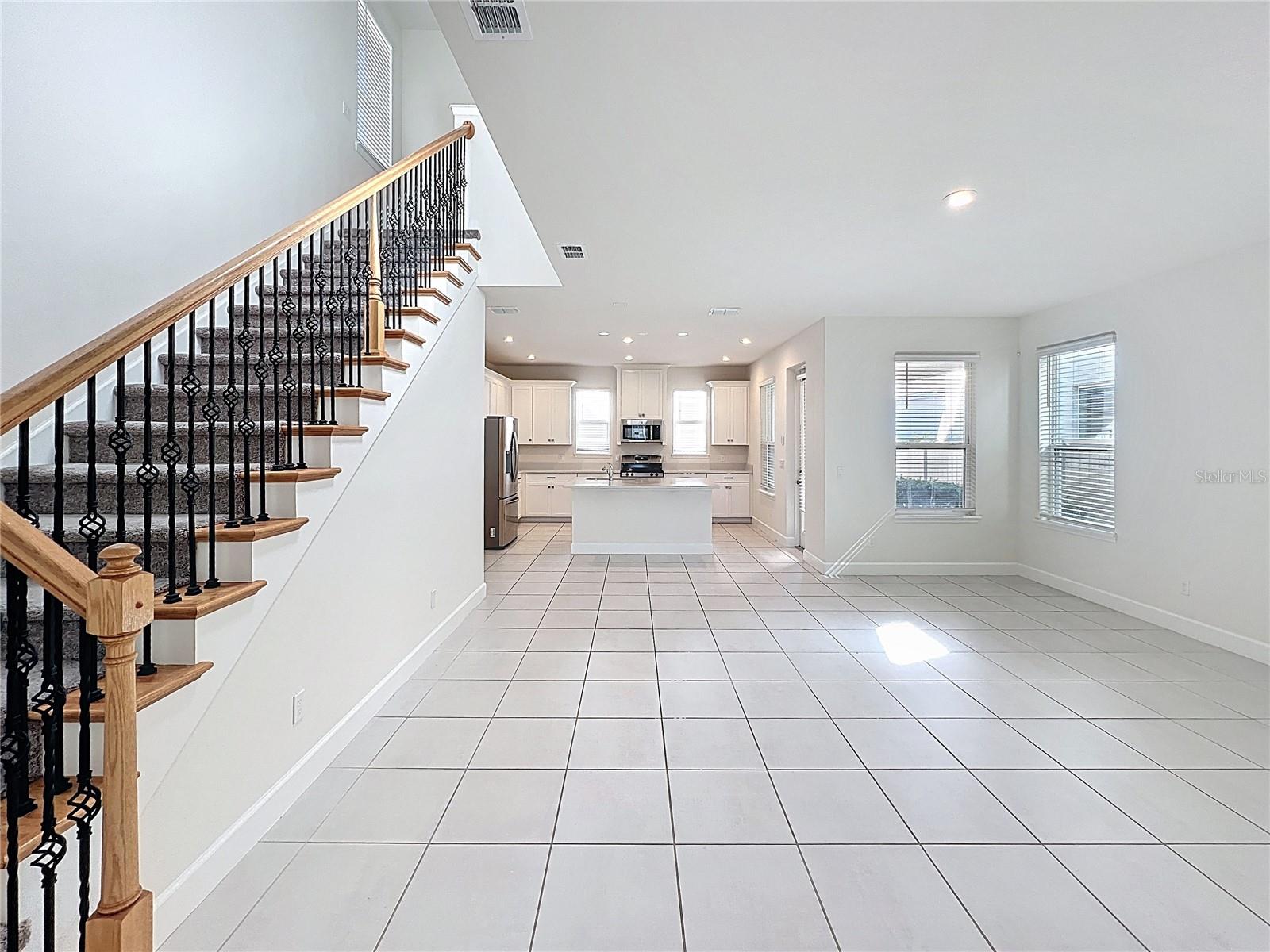 ENCLAVE/HAMLIN - Residential Lease