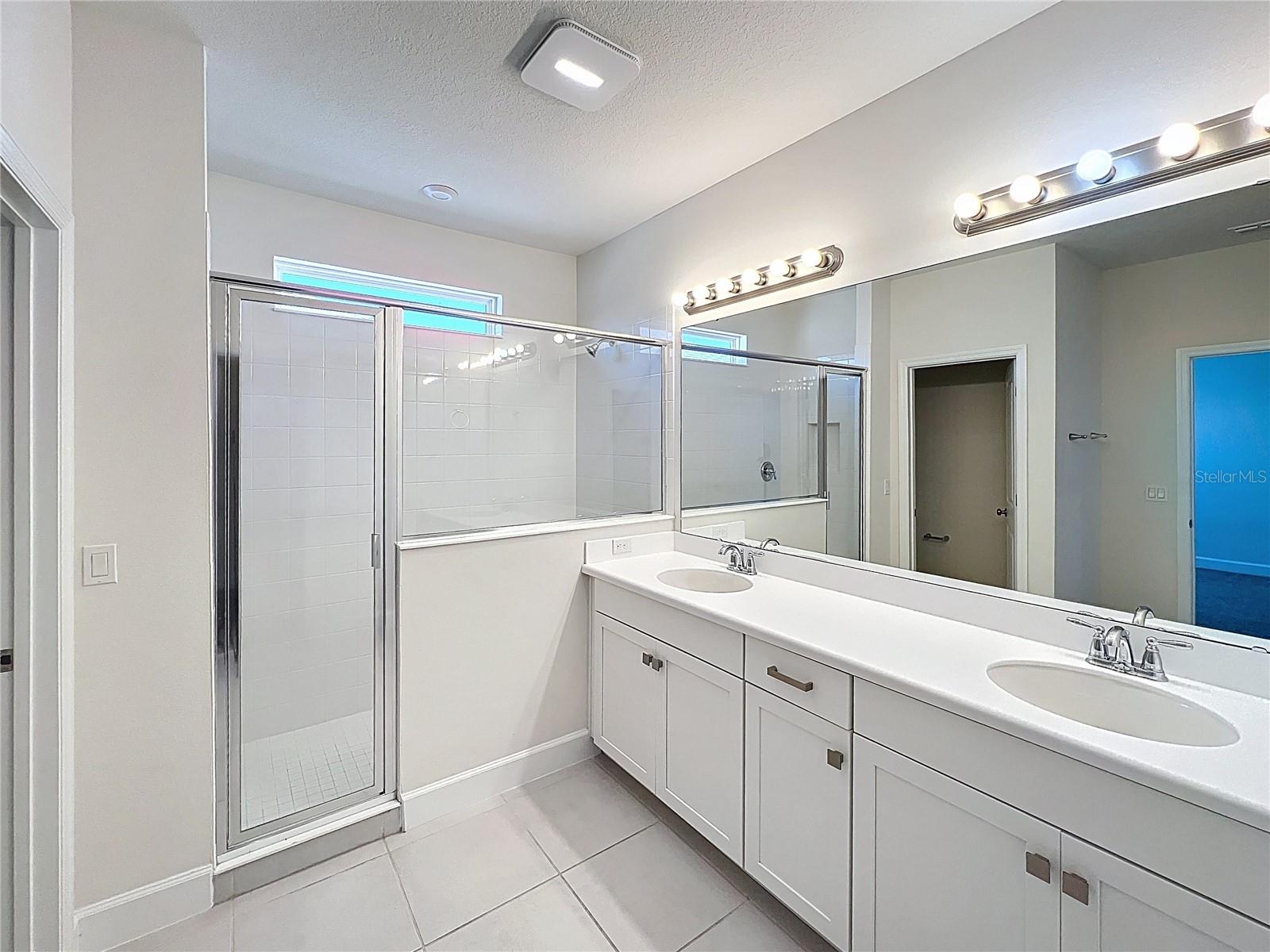 ENCLAVE/HAMLIN - Residential Lease