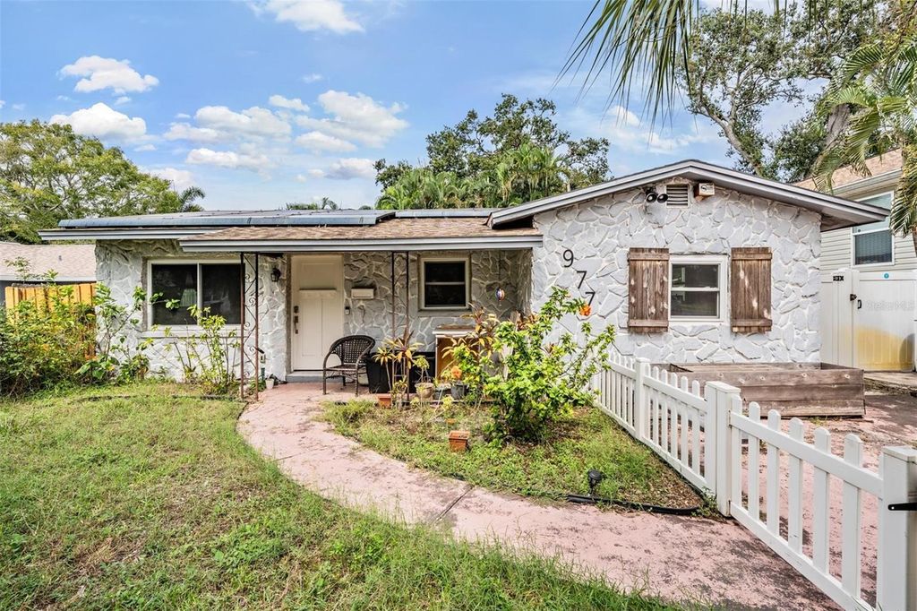 Photo of 977 27th Avenue S, St Petersburg, FL 33705 (MLS # TB8434332)