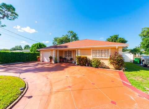 A home in TAMPA