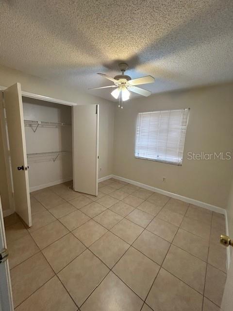 LAKEWOOD AT THE CROSSINGS UNIT 5 - Residential Lease