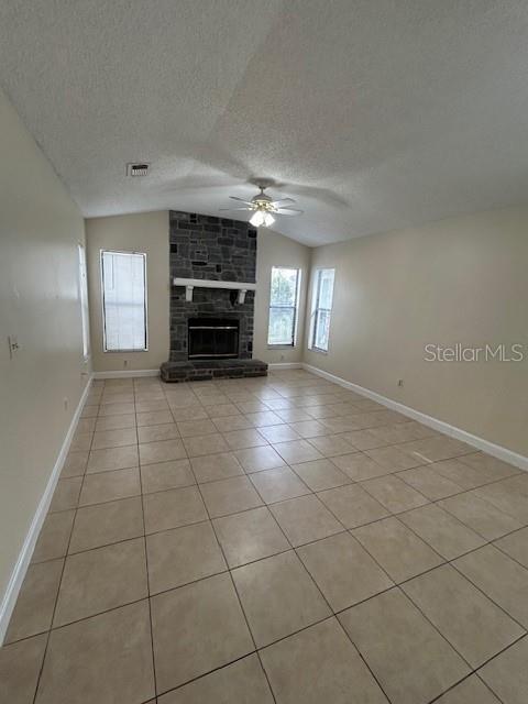 LAKEWOOD AT THE CROSSINGS UNIT 5 - Residential Lease