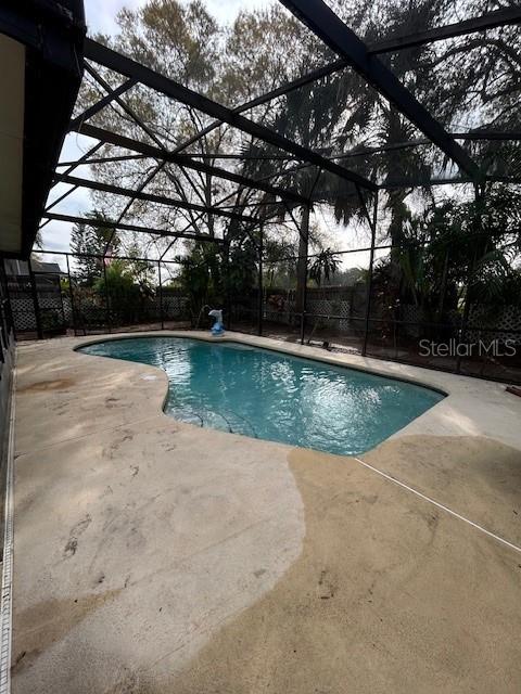 LAKEWOOD AT THE CROSSINGS UNIT 5 - Residential Lease