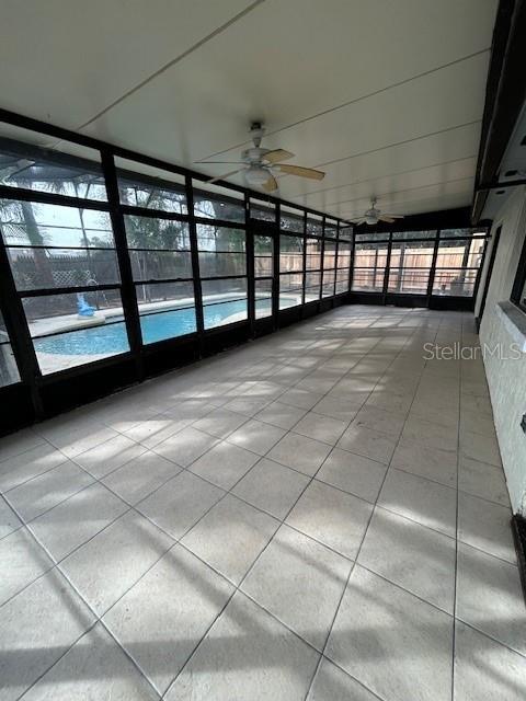 LAKEWOOD AT THE CROSSINGS UNIT 5 - Residential Lease