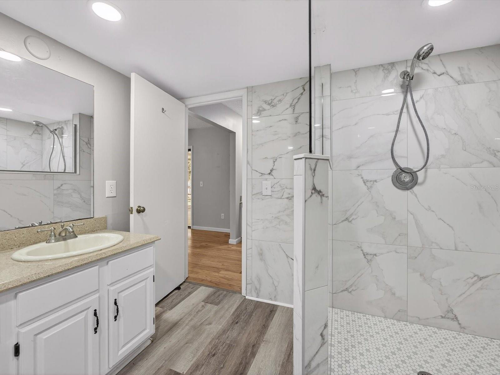 CASHWELL MINNEHAHA SHORES - Residential