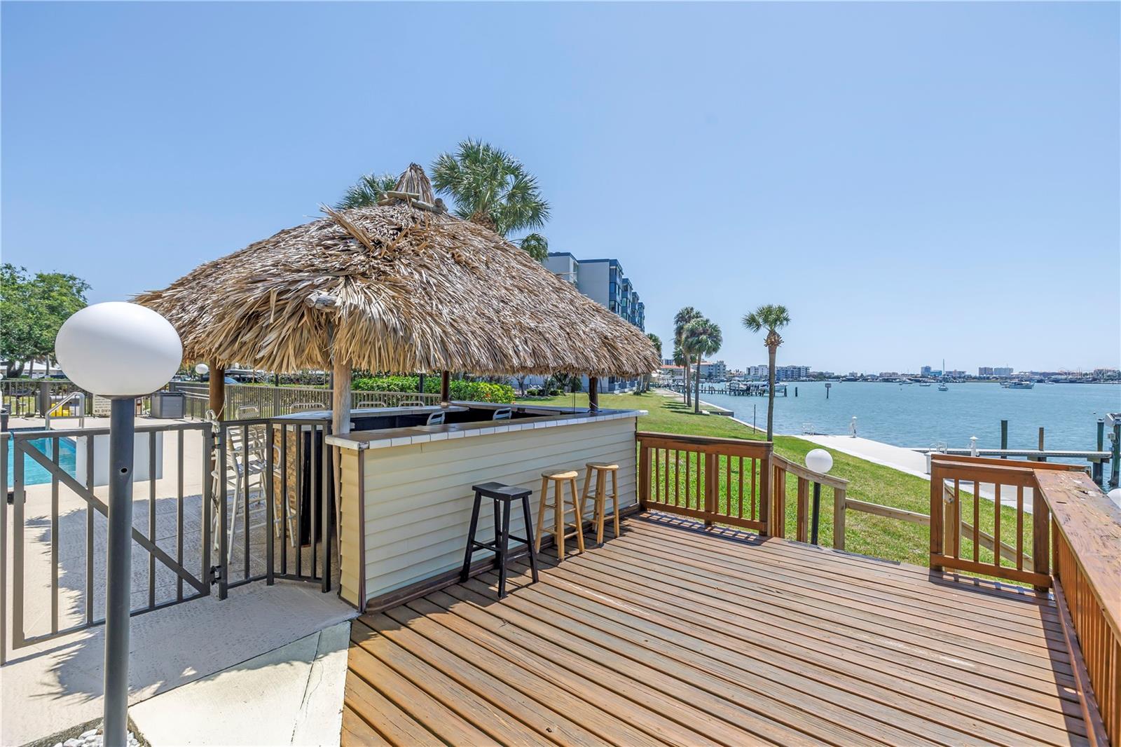 650 ISLAND WAY CONDO - Residential