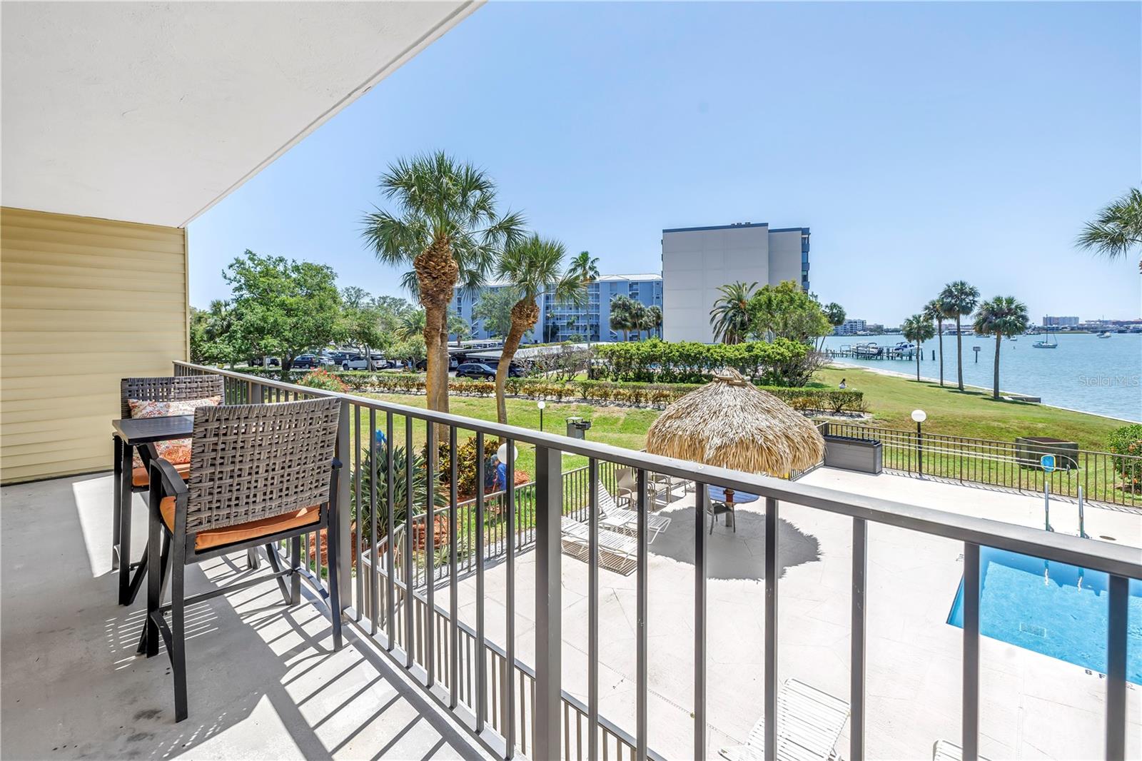 650 ISLAND WAY CONDO - Residential