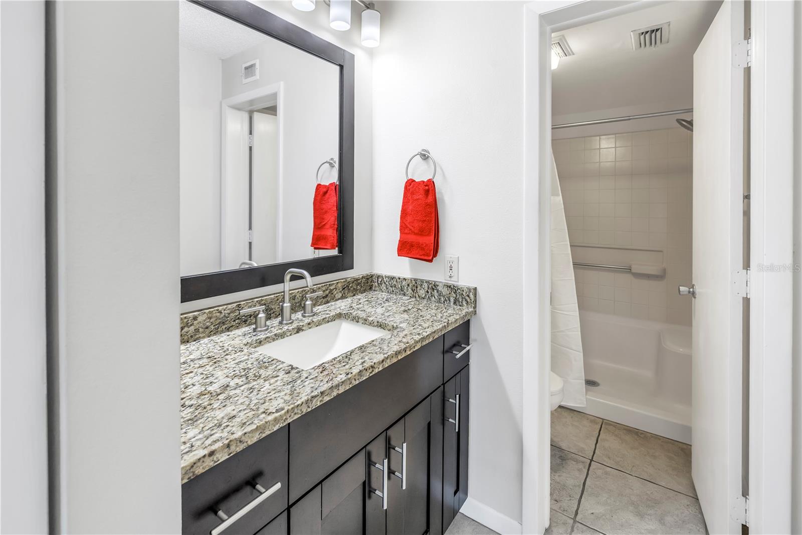 650 ISLAND WAY CONDO - Residential