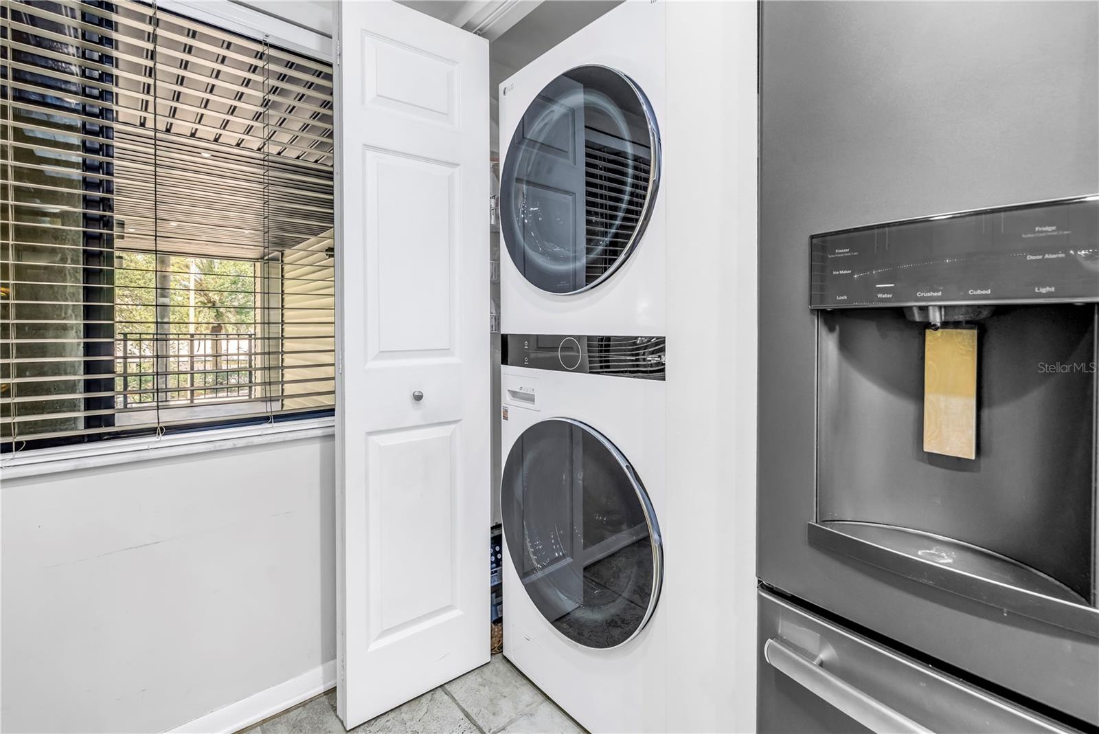 650 ISLAND WAY CONDO - Residential