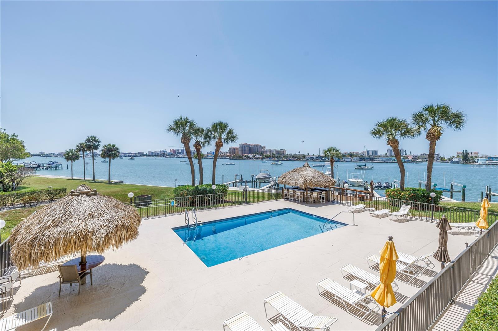 650 ISLAND WAY CONDO - Residential