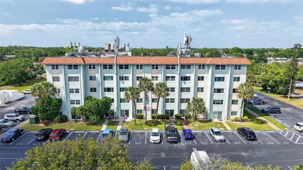 Photo of 801 83rd Avenue N #508, St Petersburg, FL 33702 (MLS # TB8486259)