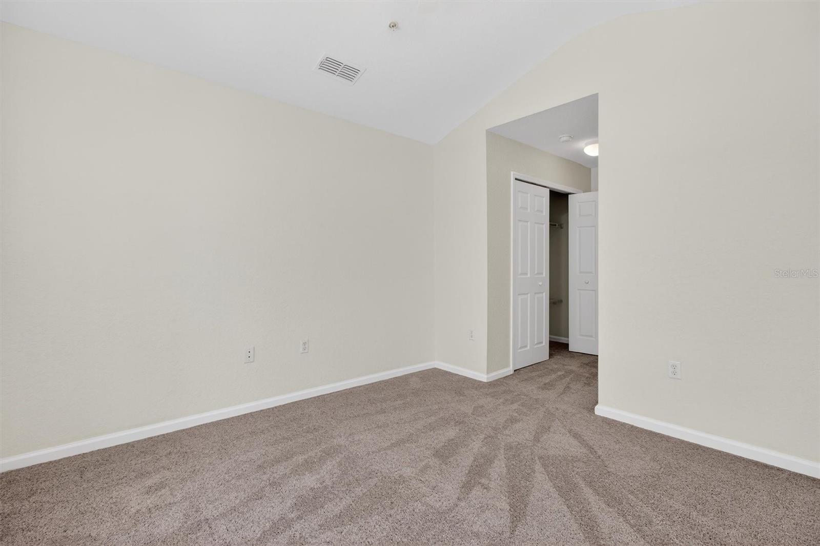 STONEBRIDGE LAKES CONDO PH 1 - Residential