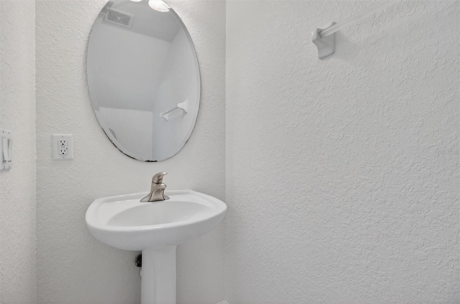 STONEBRIDGE LAKES CONDO PH 1 - Residential