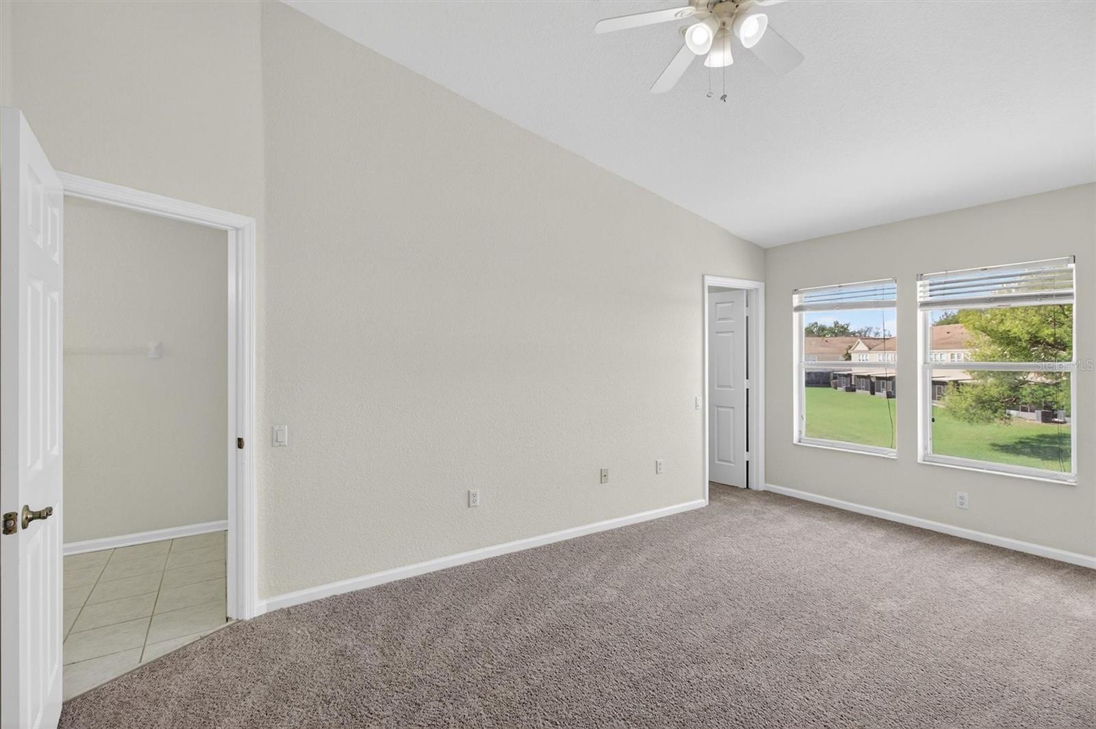 STONEBRIDGE LAKES CONDO PH 1 - Residential