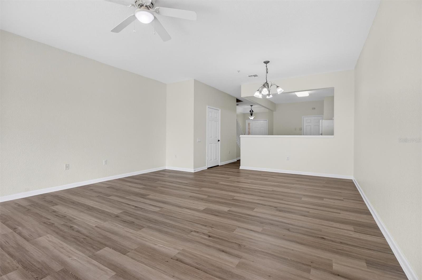 STONEBRIDGE LAKES CONDO PH 1 - Residential