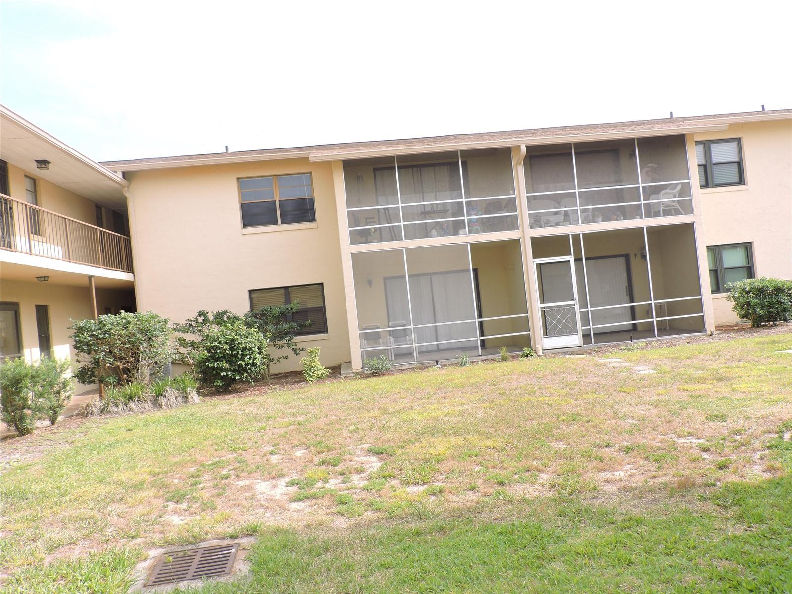 LAKE WALES VILLAGE - Residential