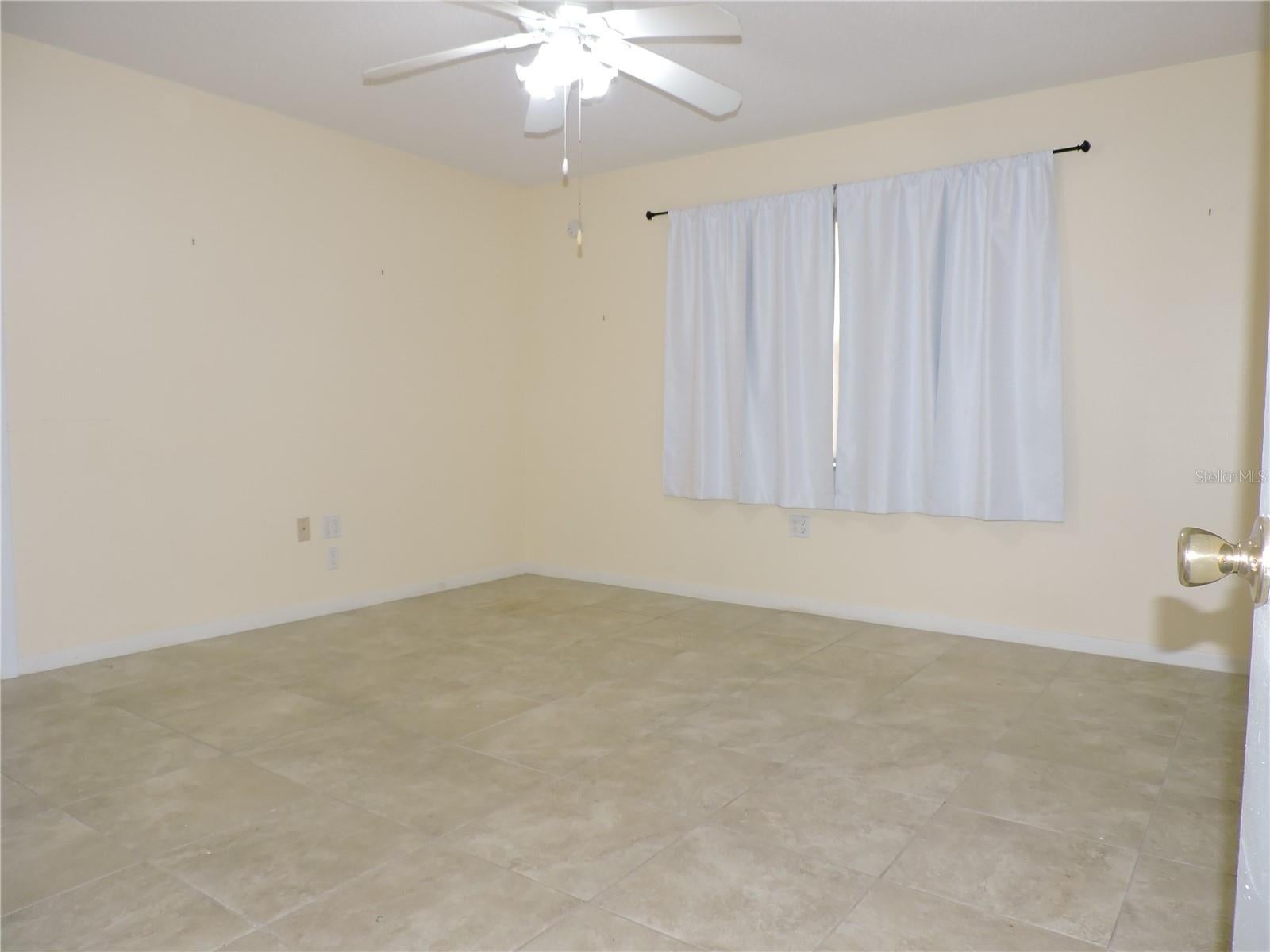LAKE WALES VILLAGE - Residential