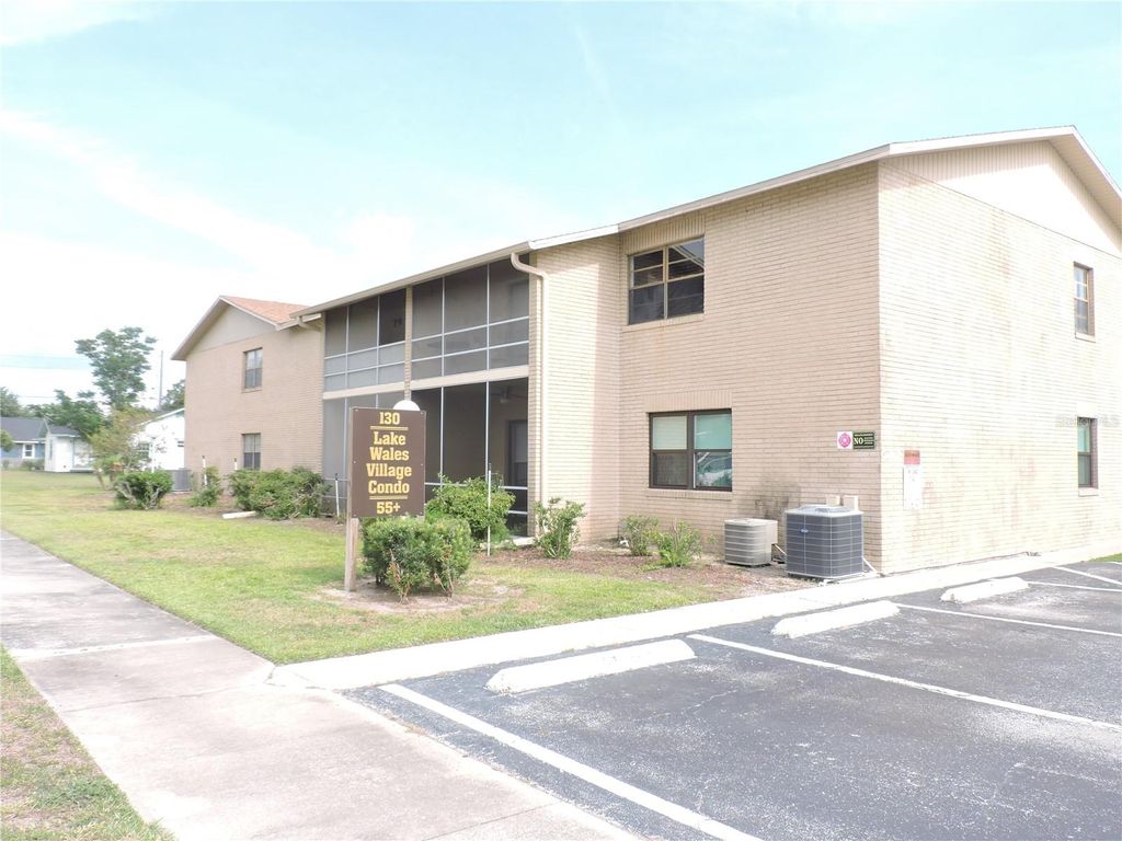 Photo of 130 E Johnson Avenue #102, Lake Wales, FL 33853 (MLS # K4903492)
