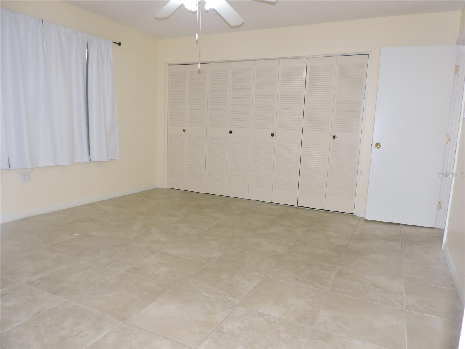 LAKE WALES VILLAGE - Residential