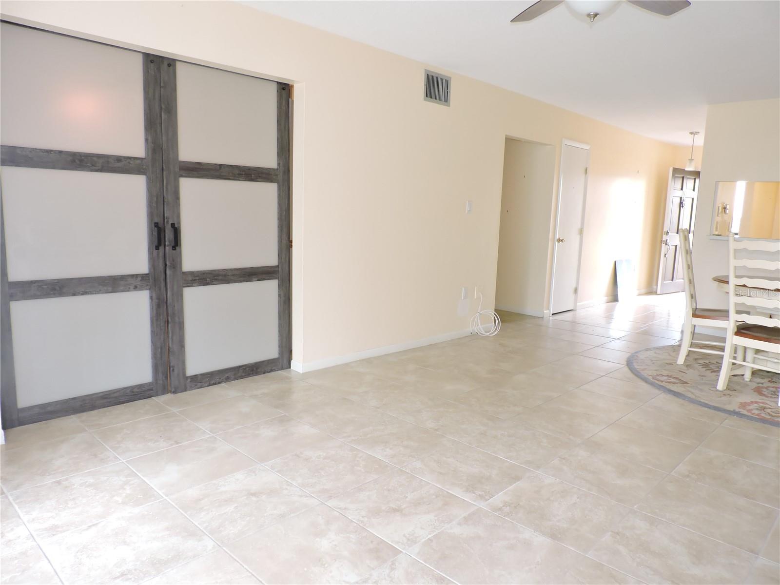 LAKE WALES VILLAGE - Residential
