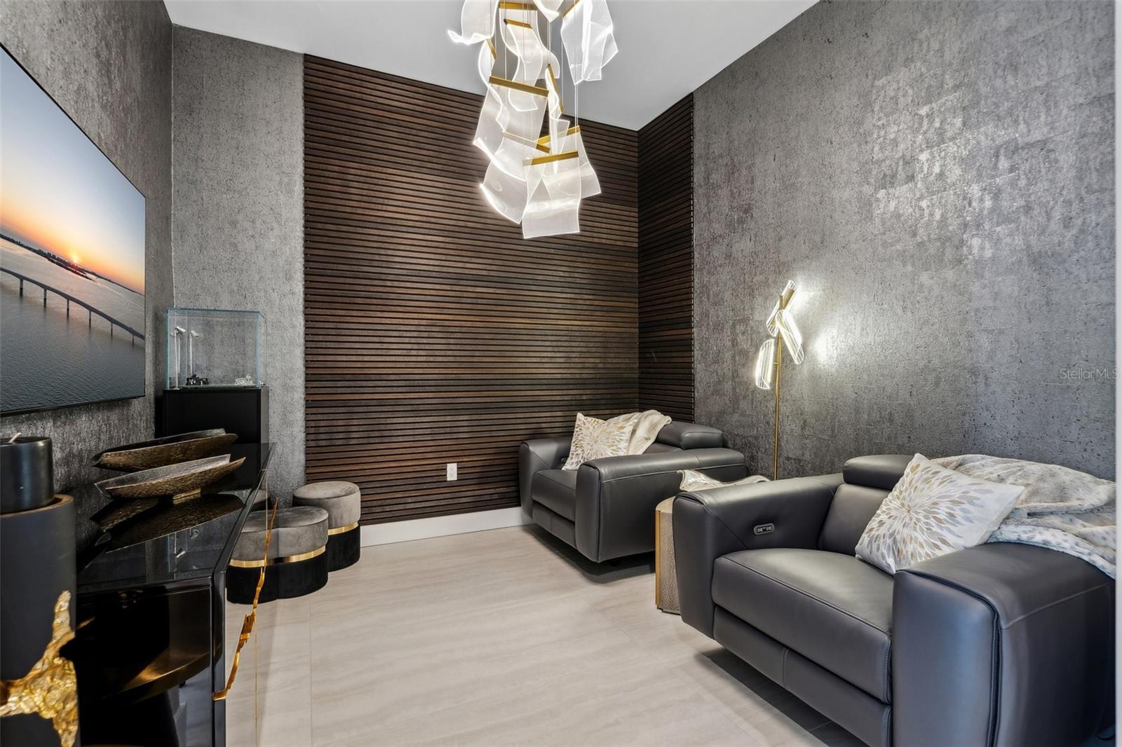 BAYSO SARASOTA - Residential