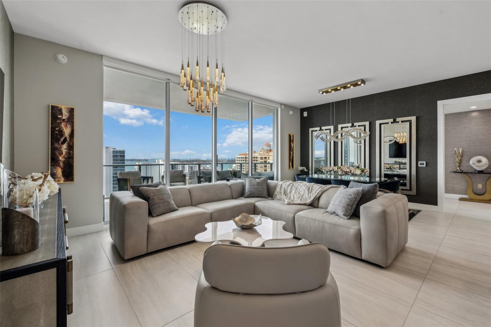 301 QUAY COMMONS 1709