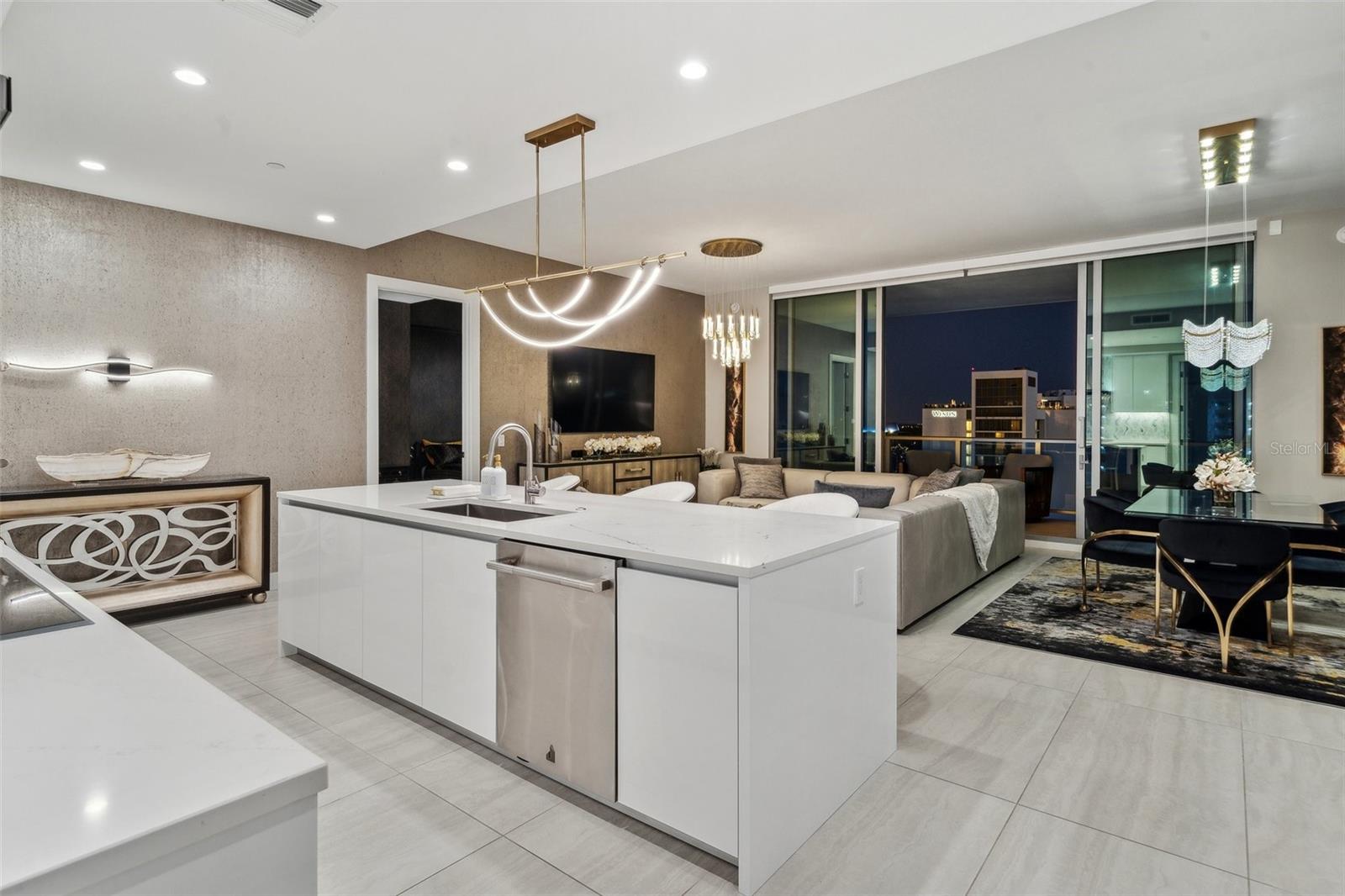 BAYSO SARASOTA - Residential