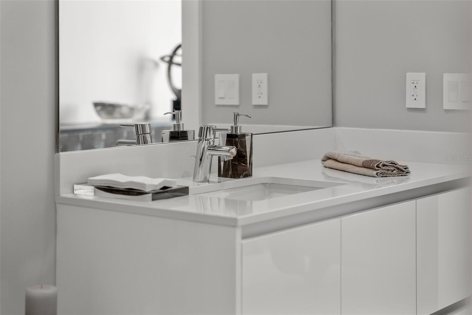 BAYSO SARASOTA - Residential