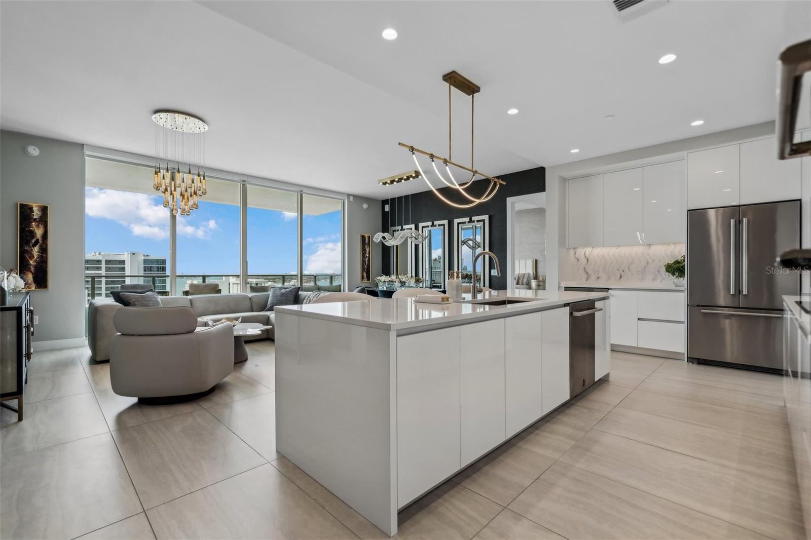 301 QUAY COMMONS 1709