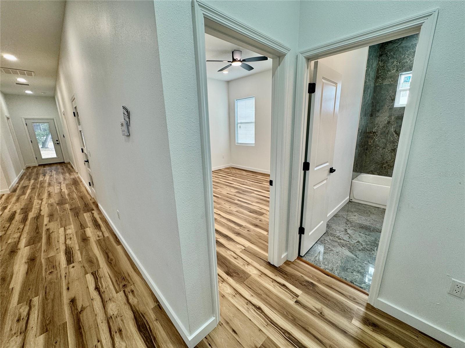 WASHINGTON SQUARE - Residential