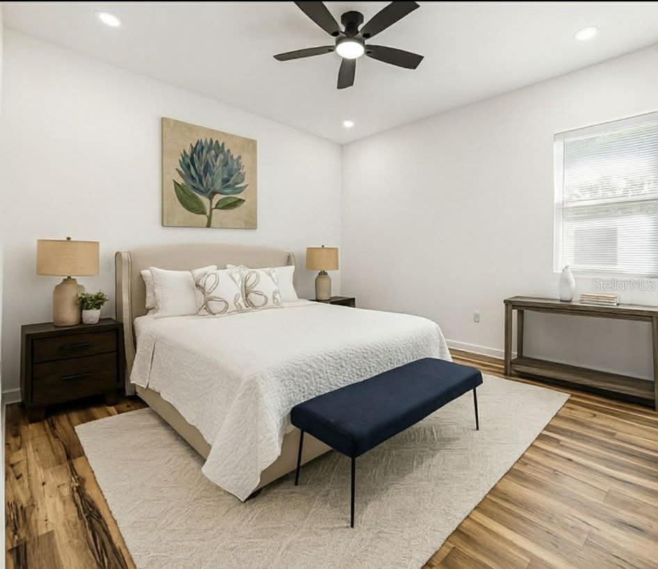 WASHINGTON SQUARE - Residential