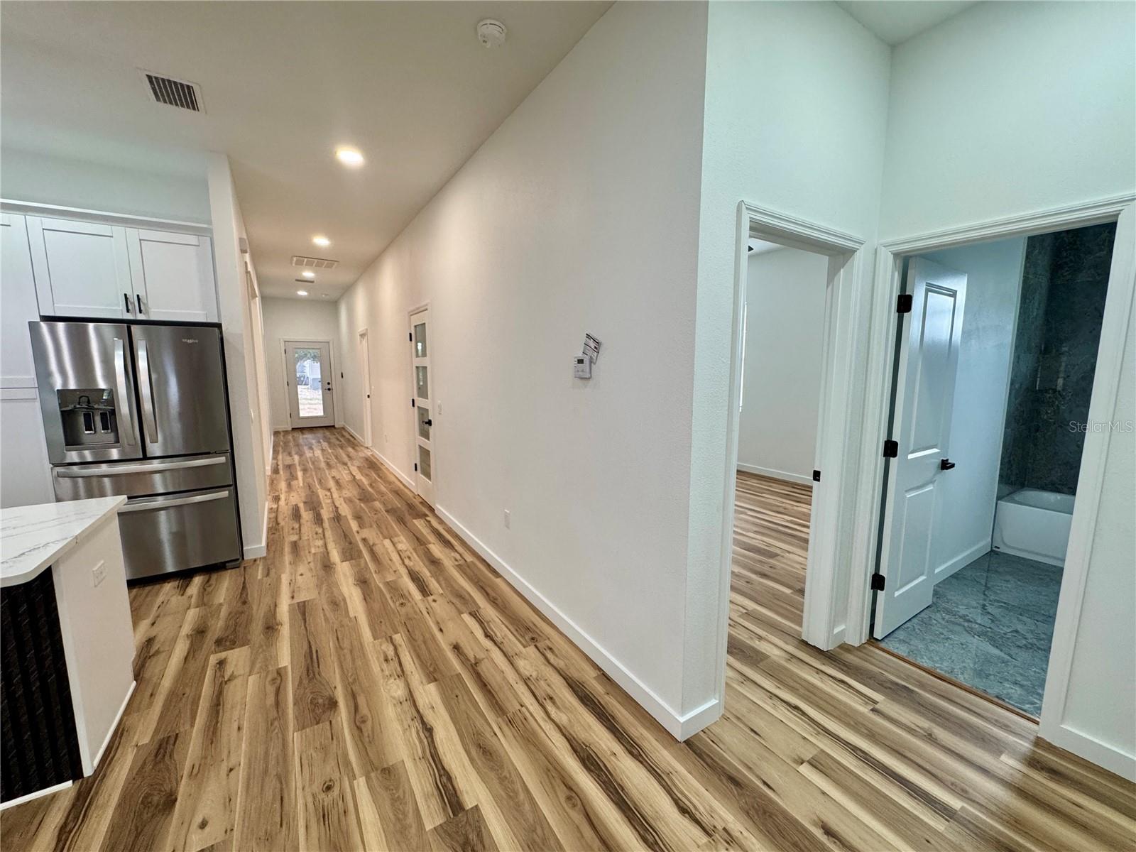 WASHINGTON SQUARE - Residential