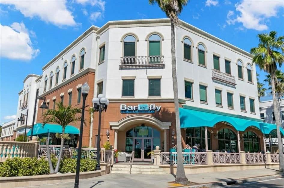 WASHINGTON SQUARE - Residential