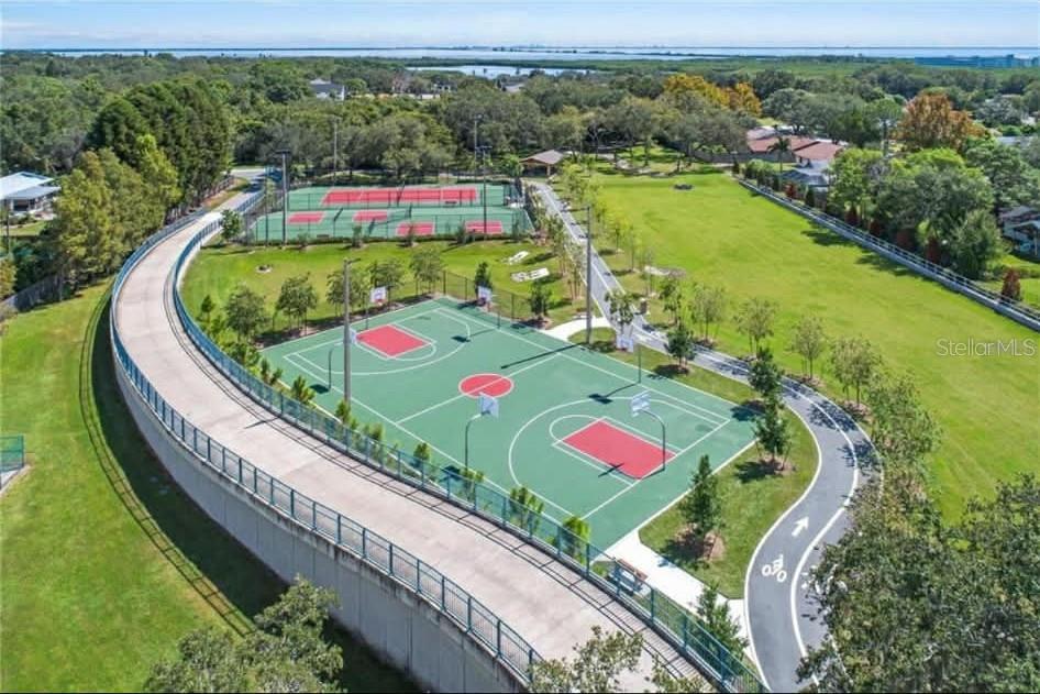 WASHINGTON SQUARE - Residential