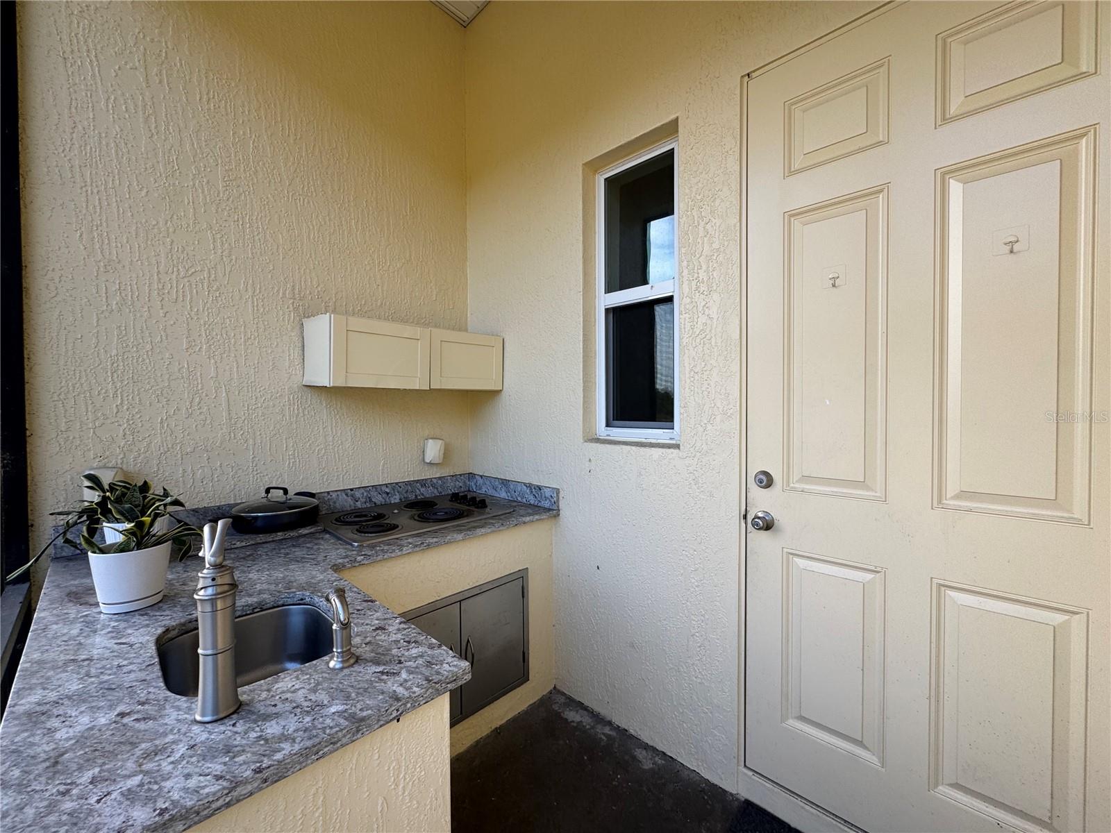 ACREAGE - Residential Lease