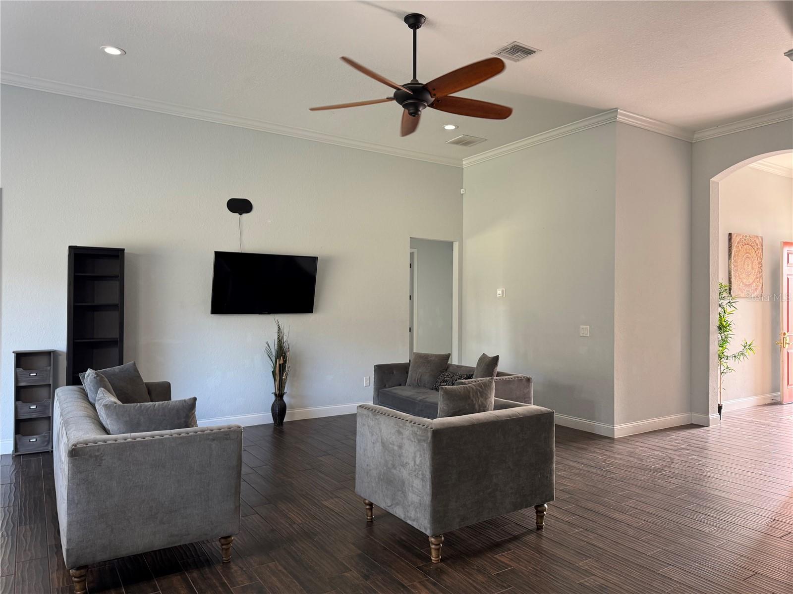 ACREAGE - Residential Lease