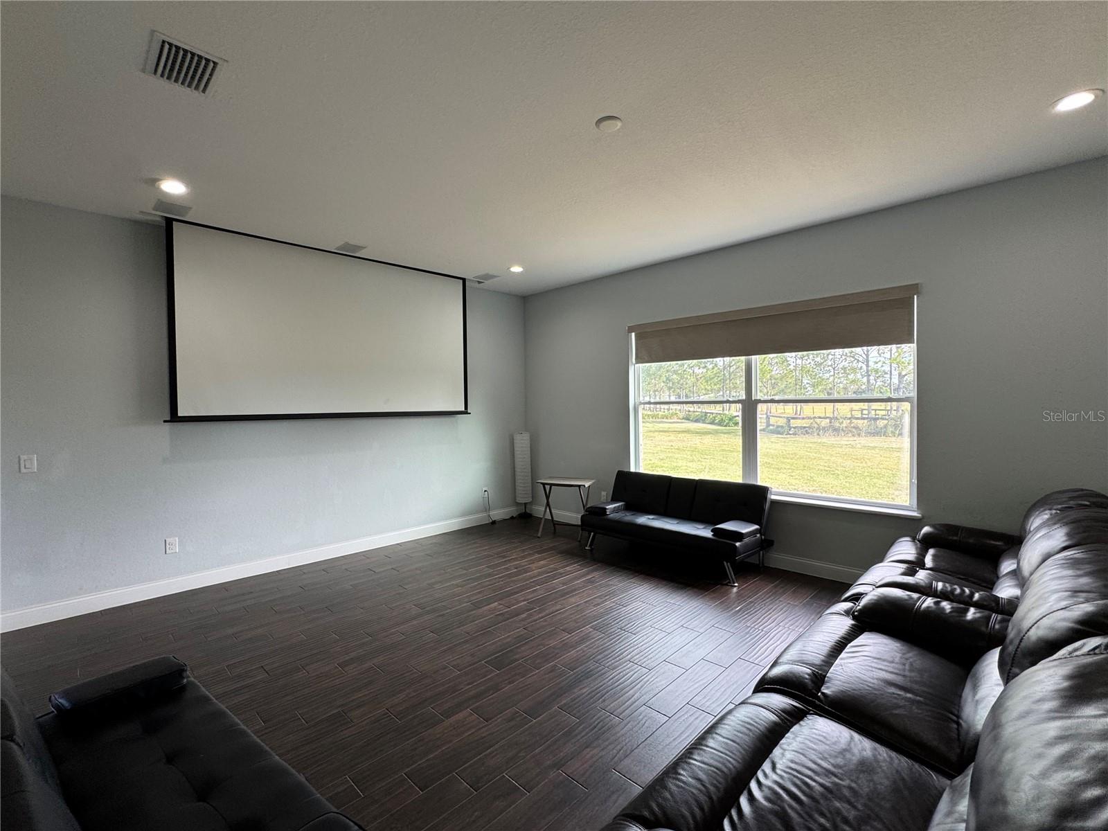 ACREAGE - Residential Lease