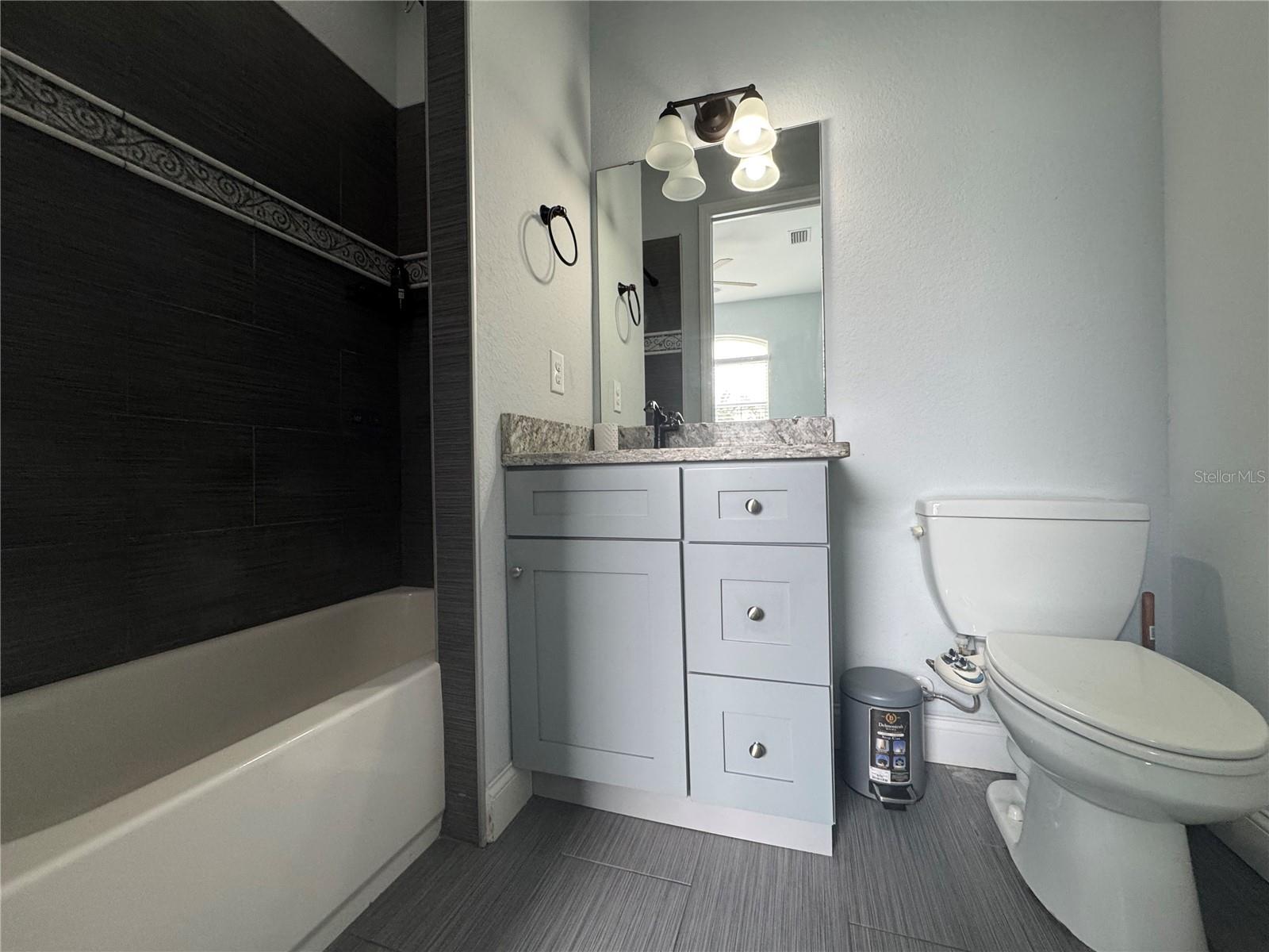 ACREAGE - Residential Lease