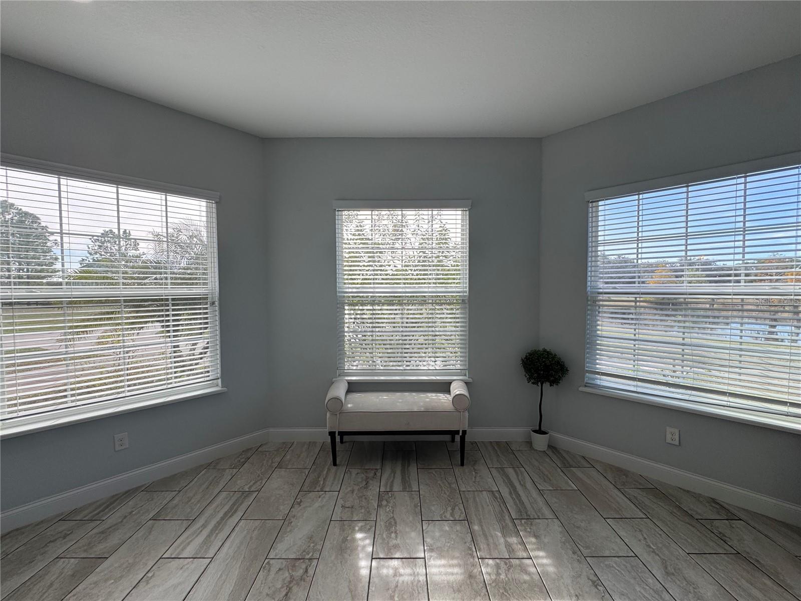 ACREAGE - Residential Lease