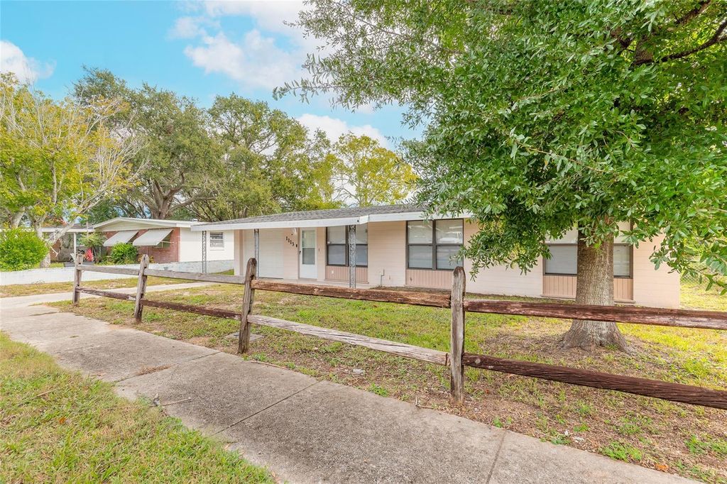 Photo of 1113 Berkshire Road, Daytona Beach, FL 32117 (MLS # V4945455)