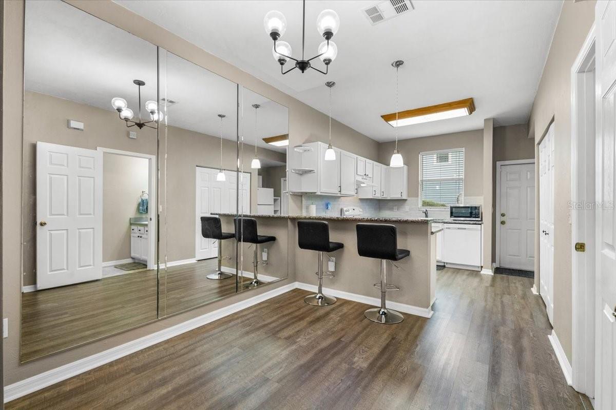 KENSINGTON NORTH - Residential