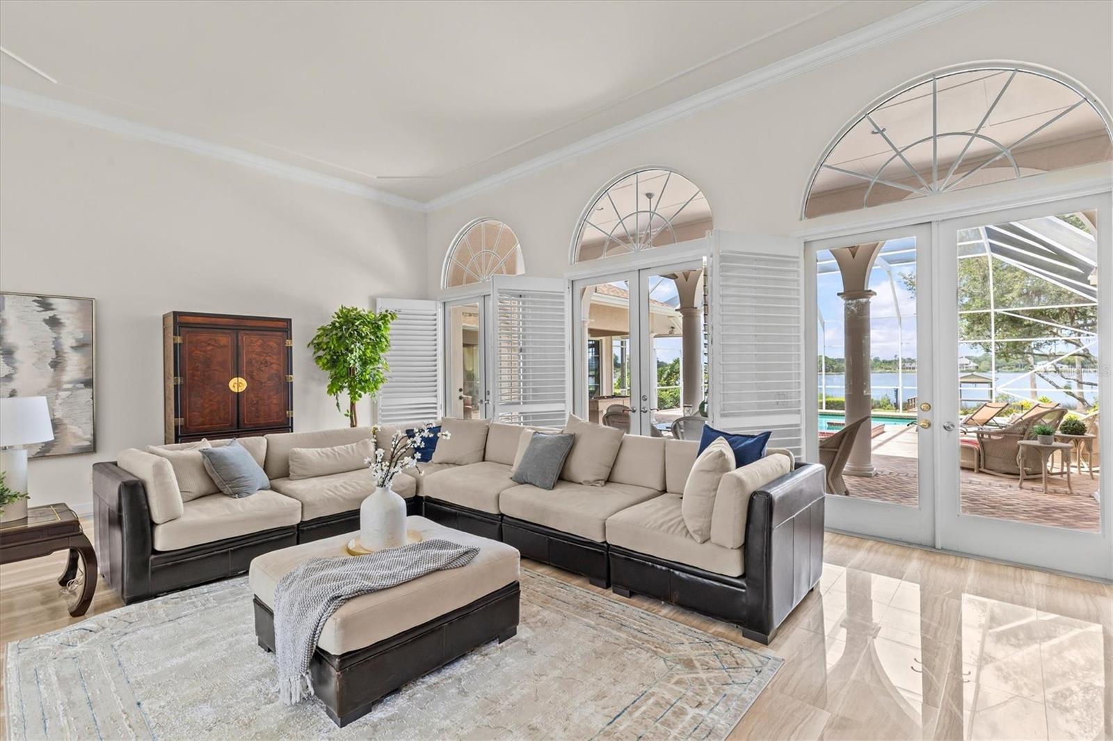 RIVERSIDE - Residential