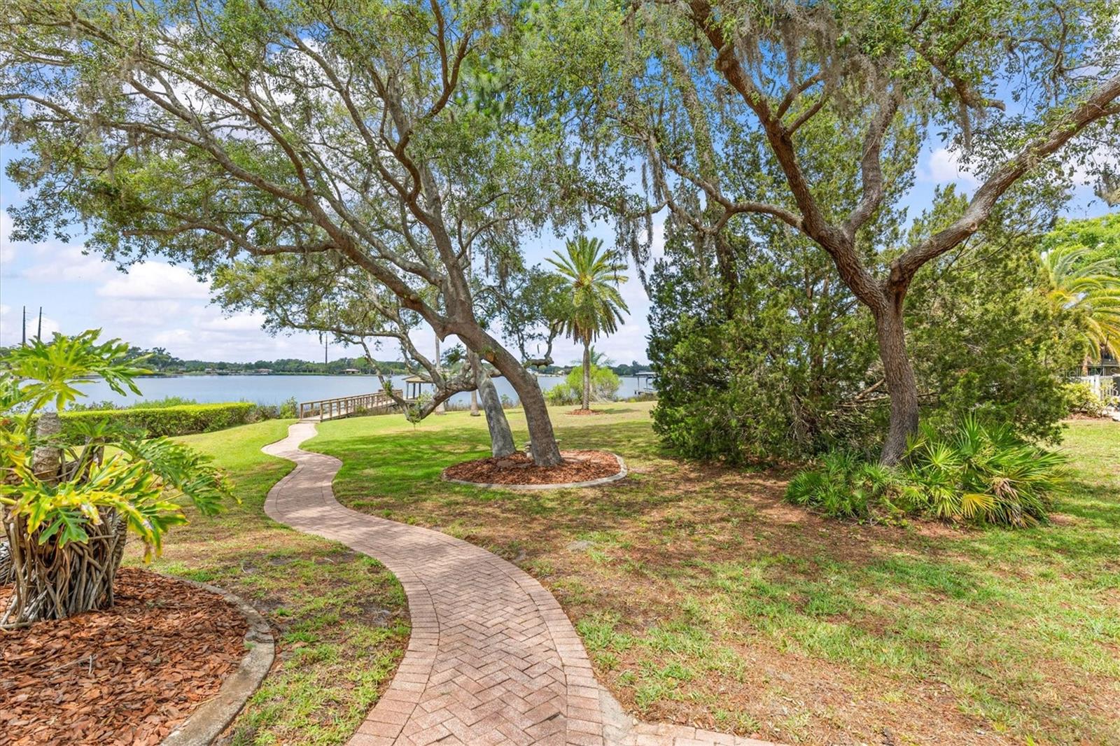 RIVERSIDE - Residential