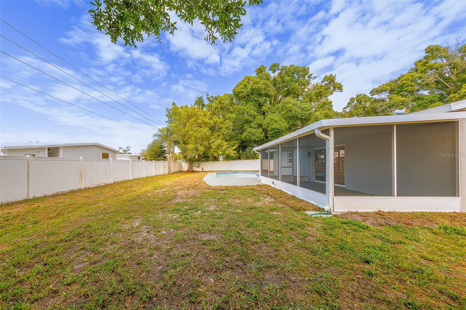 FLORAL GARDENS - Residential